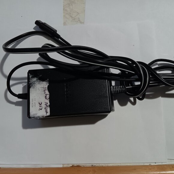 Gamecube AC Adapter Official Nintendo Power Cord OEM Tested DOL-002 - Picture 2 of 3